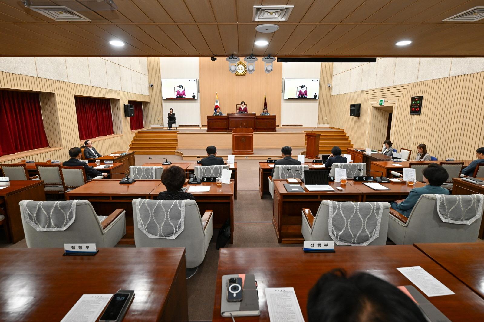 제300회 연천군의회 제2차 본회의