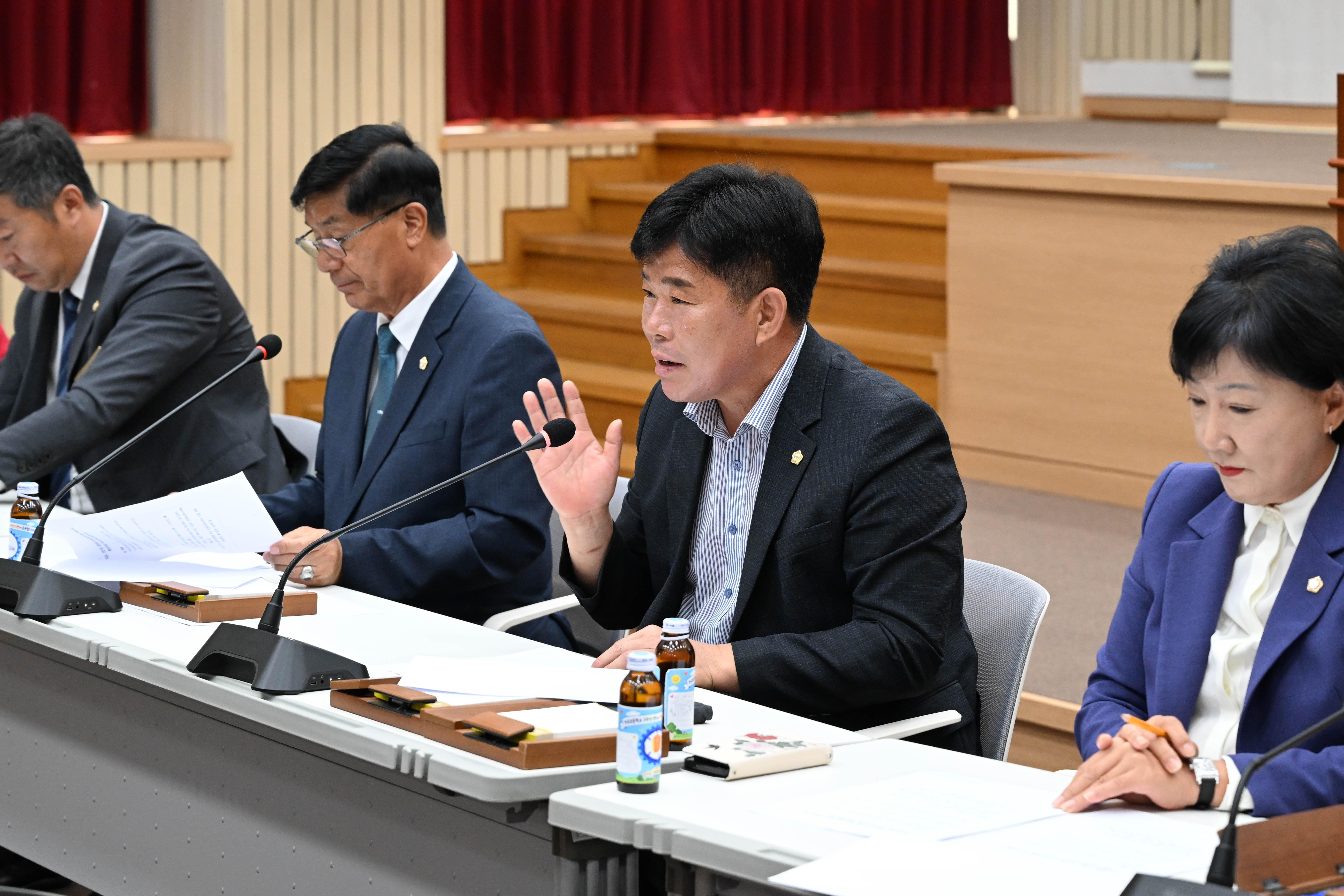전곡초교 3, 4학년 의회 견학방문
